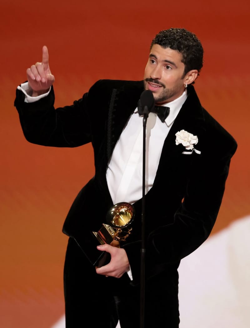 Bad Bunny ganó en tres categorías, incluyendo Mejor Interpretación Musical Global, Mejor Álbum de Música Urbana y Mejor Álbum en los Grammys 2026.Foto: Instagram